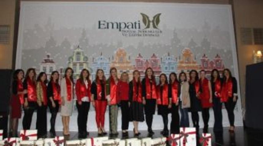 Empati Yılbaşı Hediye Şenliğinde Binlerce &Uuml;r&uuml;n Eğitim İ&ccedil;in Satılıyor