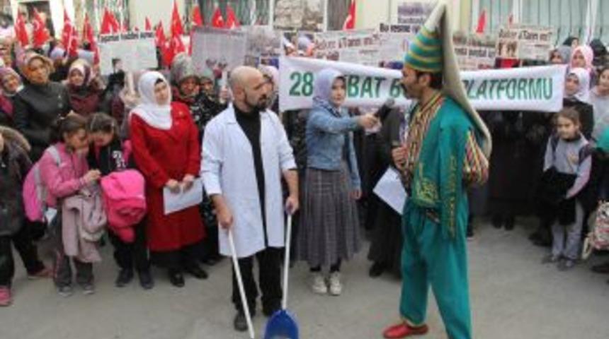28 Şubat'ta Atıldığı İHL &Ouml;n&uuml;nde Eylem Yaptı