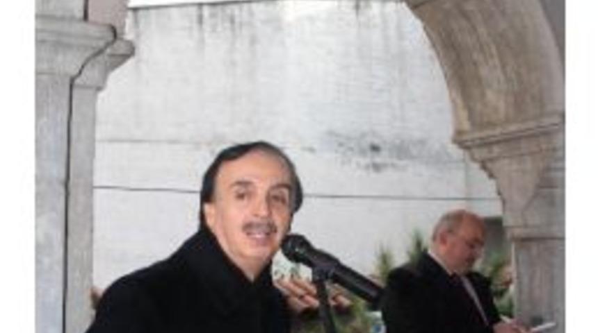 Devlet Hatun &Ouml;l&uuml;m&uuml;n&uuml;n 600. Yıl D&ouml;n&uuml;m&uuml;nde Mezarı Başında Anıldı