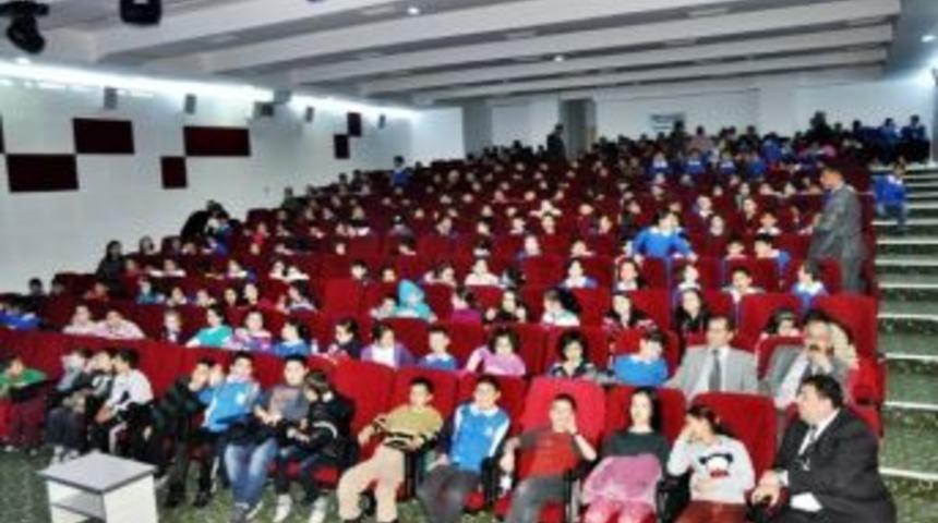 Demircili &Ccedil;ocuklar &lsquo;şarlo&rsquo; İle G&uuml;ld&uuml;