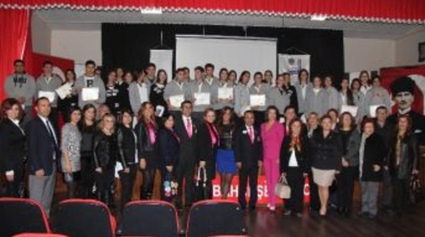 'gen&ccedil; Liderler Hizmette' Projesi