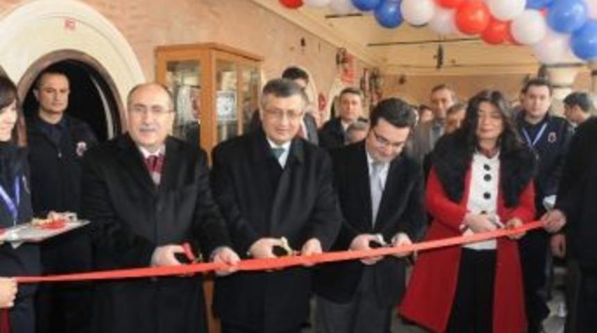 Mahkumların Eserleri Manisa&rsquo;da Satışa &Ccedil;ıktı