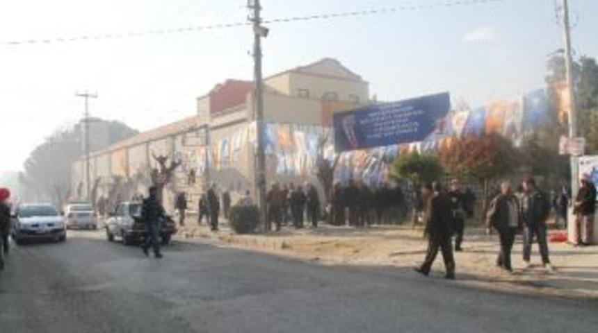 Ak Partili Tanrıverdi, Akhisarlılar'la Buluştu