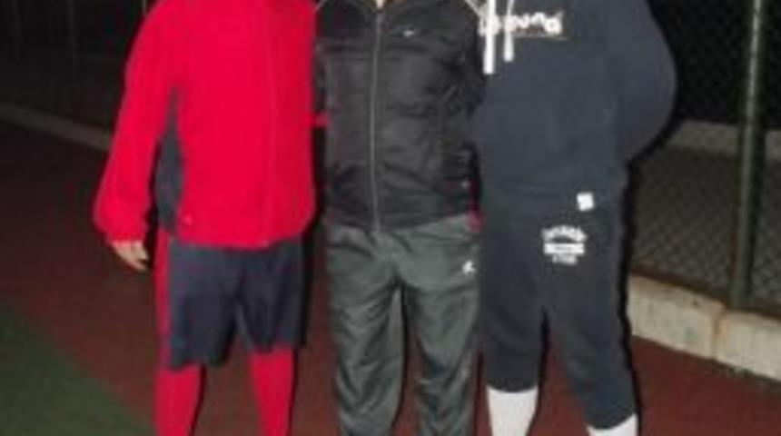 Ilıcabaşıspor Kadrosunu G&uuml;&ccedil;lendiriyor