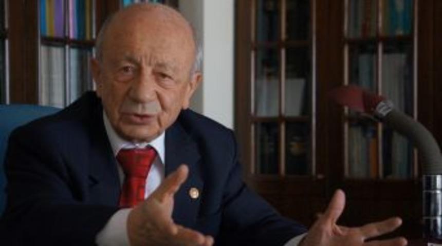 Hikmet Sami T&uuml;rk: Y&ouml;netmelik, Yargıyı Y&uuml;r&uuml;tmeye Bağımlı Duruma Getirmektir