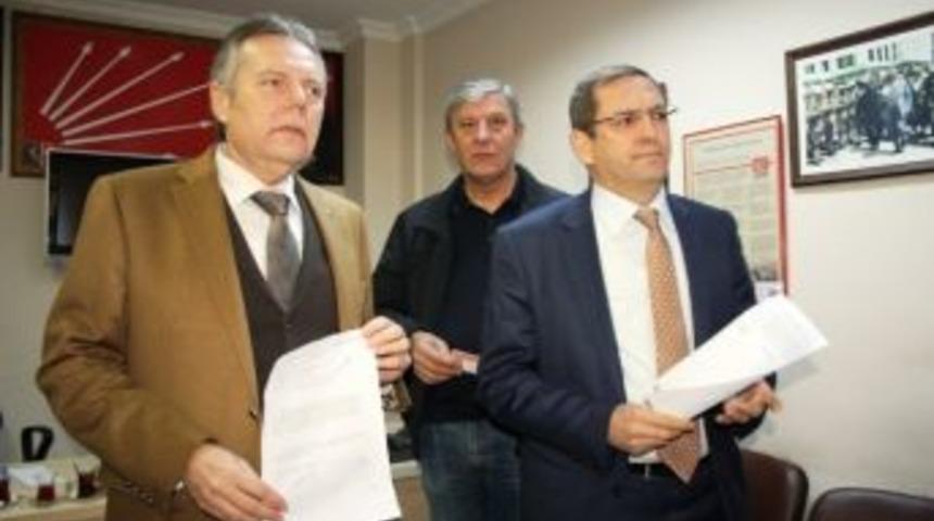 Ayvalık'ta Chp'den Toplu İstifalar