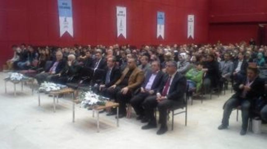 Mehmet Akif &Ouml;l&uuml;m&uuml;n&uuml;n 77. Yılında Anıldı