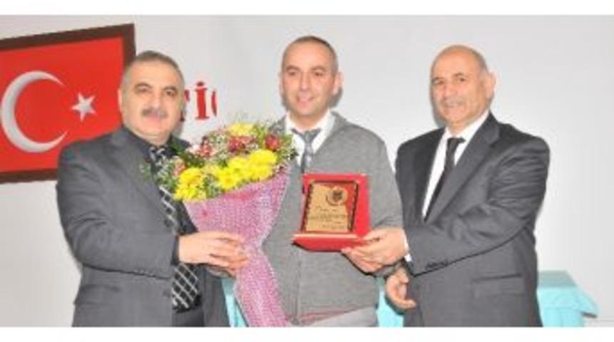 Trabzon'da Belediye Otob&uuml;s Şof&ouml;r&uuml; En İyi İletişimci Se&ccedil;ildi
