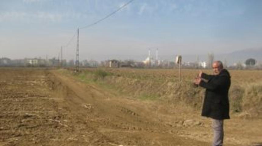 &Ouml;demiş'te Zafer Mahallesi'nin Yol Sıkıntısı