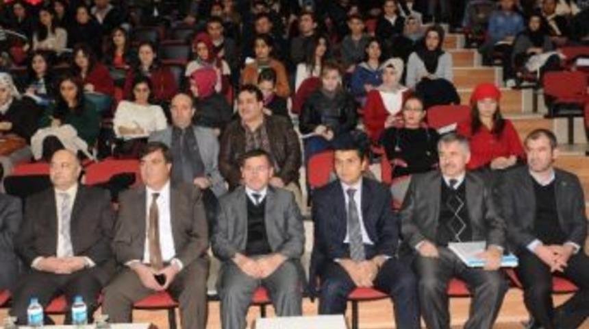 Ge&ccedil;mişten G&uuml;n&uuml;m&uuml;ze Vakıflar Paneli