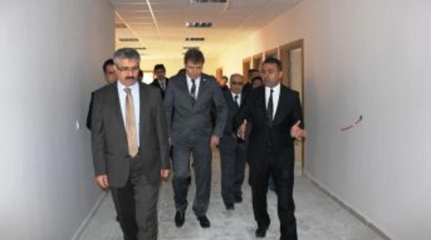 Vali Oduncu'nun Inşaat Incelemeleri