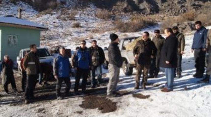 Erzurum&rsquo;da Yaban Hayvanları İ&ccedil;in Yemleme &Ccedil;alışması Yapıldı