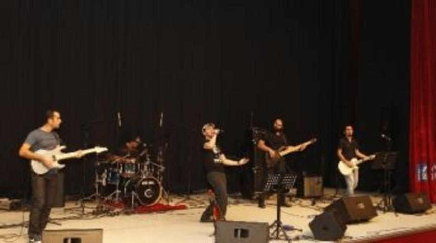 Gebzeli Gen&ccedil;ler Grup Bark İle Coştu