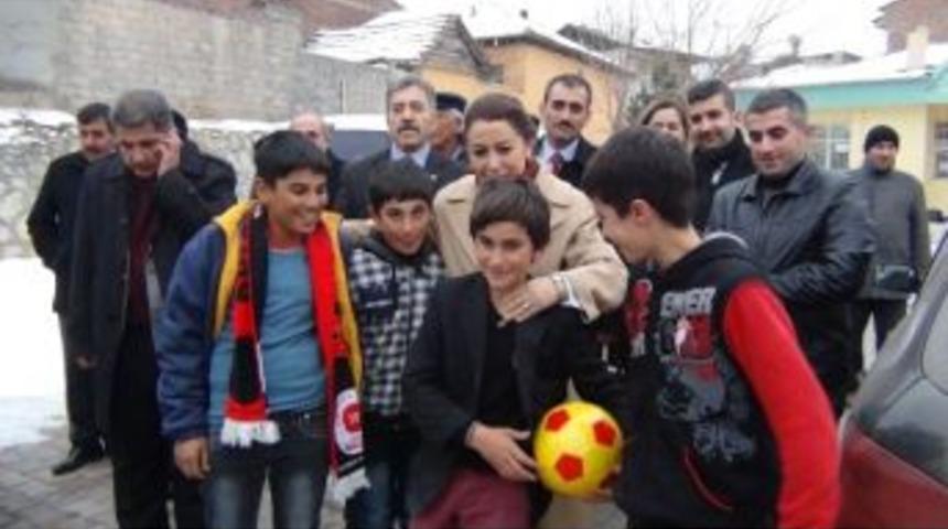 Milletvekili &Ccedil;alık&rsquo;tan 3 Mahalle Muhtarına Ziyaret