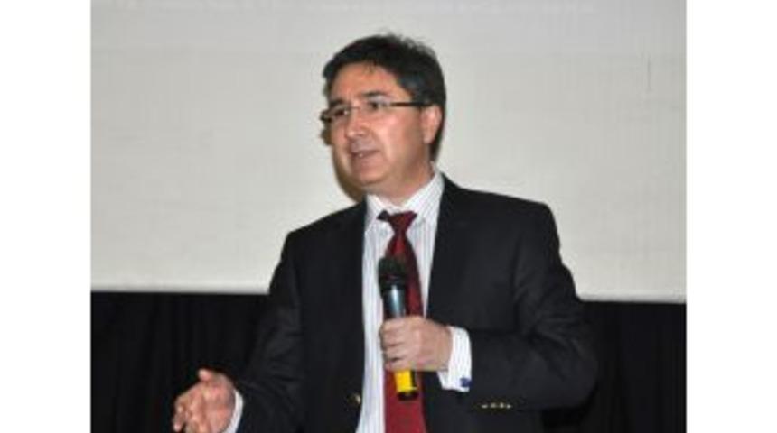 Kozanlılara 'gen&ccedil;lerle Sağlıklı Iletişim' Kurmanın Yolları Anlatıldı