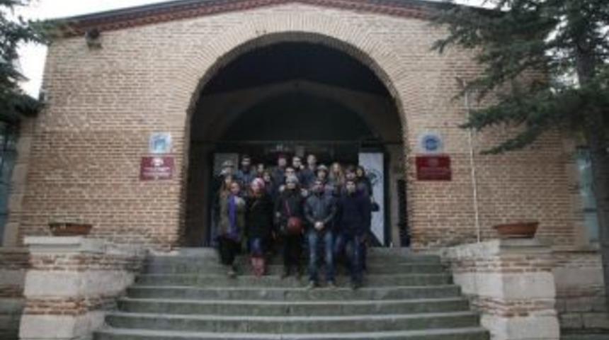 Turizm Fak&uuml;ltesi &Ouml;ğrencileri Odunpazarı'nda