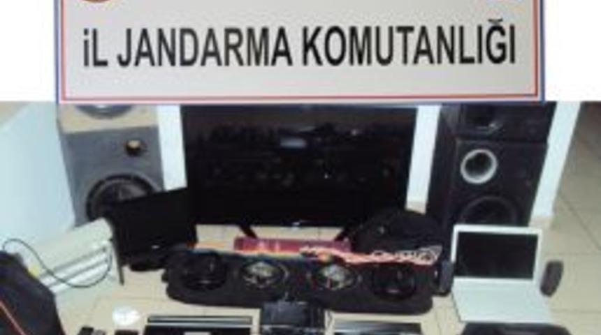 Zorla Tutulduğu Ihbarında Bulundu, Hırsızlık &Ccedil;etesi &Ccedil;&ouml;kertildi