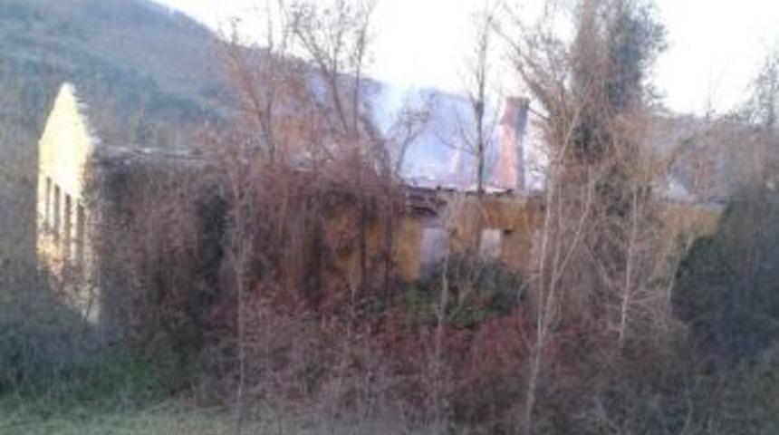 Kandıra'da Atıl Durumdaki Okul K&uuml;le D&ouml;nd&uuml;