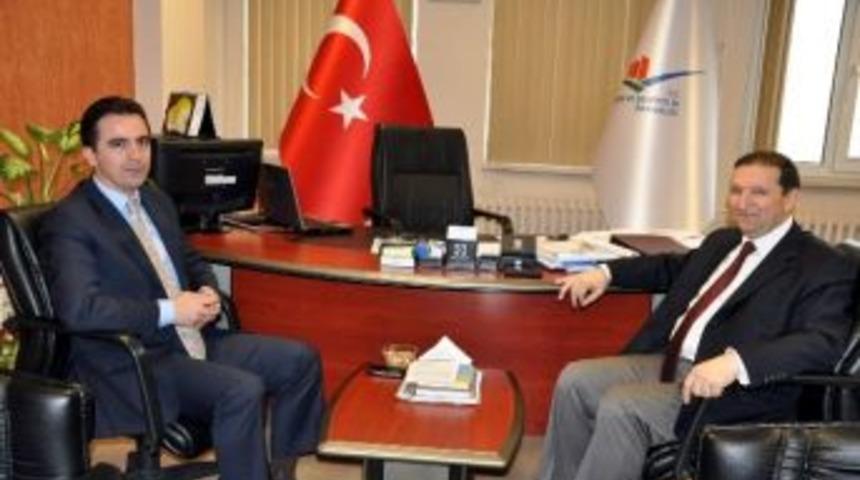 Kozlu Kaymakamı Karakaya&rsquo;dan, &Ccedil;evre Ve Şehircilik M&uuml;d&uuml;r&uuml; &Ouml;zt&uuml;rk&rsquo;e Ziyaret