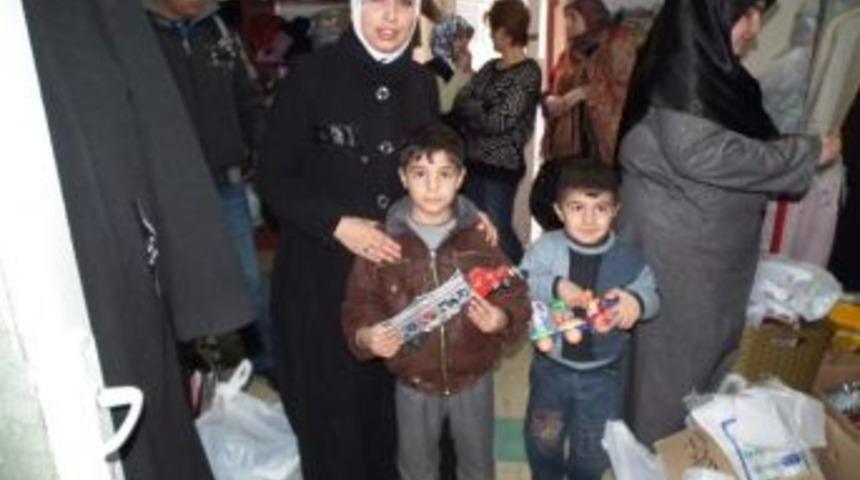 Yetimler Kervanı&rsquo;ndan Fakirlere Yardım