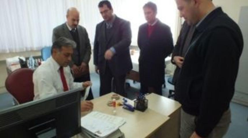 Bakanlık G&ouml;zlemcisi Sakarya'daki Sağlık Tesislerini Yerinde İnceledi