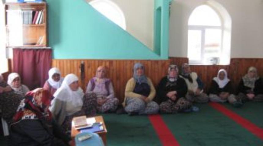 Serik Berendili Hanımlar Camide Buluştu