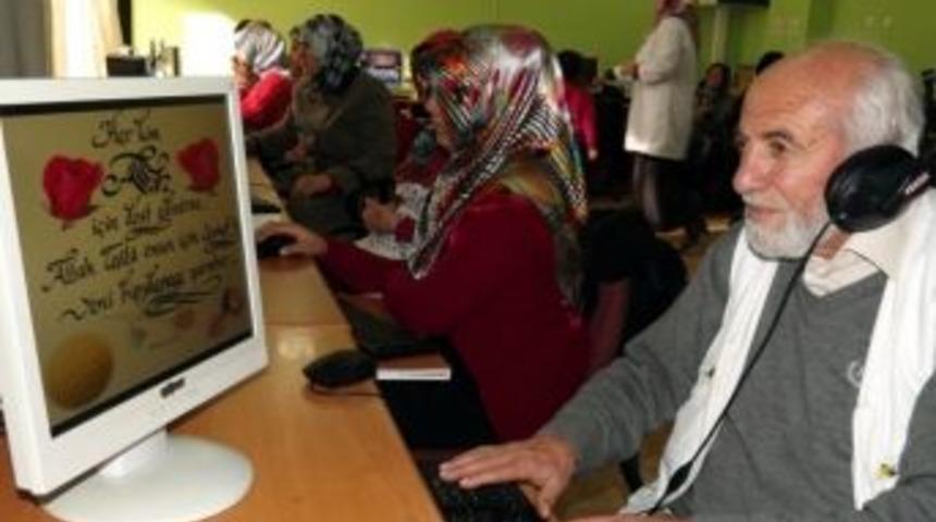 76 Yaşında Bilgisayar Kullanmayı &Ouml;ğrendi