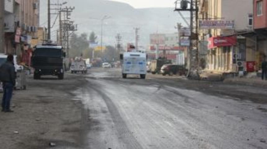 Cizre&rsquo;de Vatandaşlar DEDAŞ&rsquo;ı Bastı, Olaylar &Ccedil;ıktı