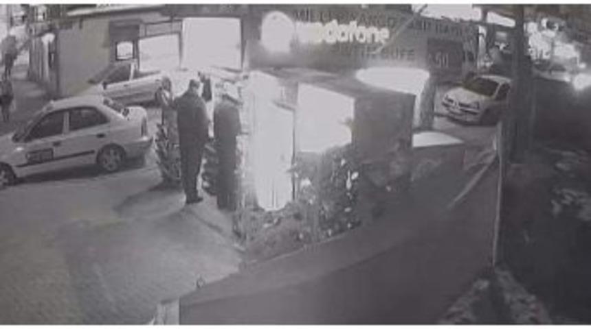 Hırsız, Sert Kayaya Çarptı