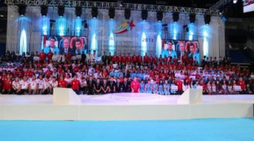 60 Okula Yapılacak Olan Spor Salonu Temelleri Atıldı