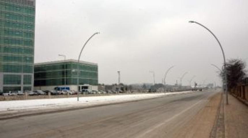 Yeni Hastane Arkasına 12 Metrelik Yol A&ccedil;ıldı