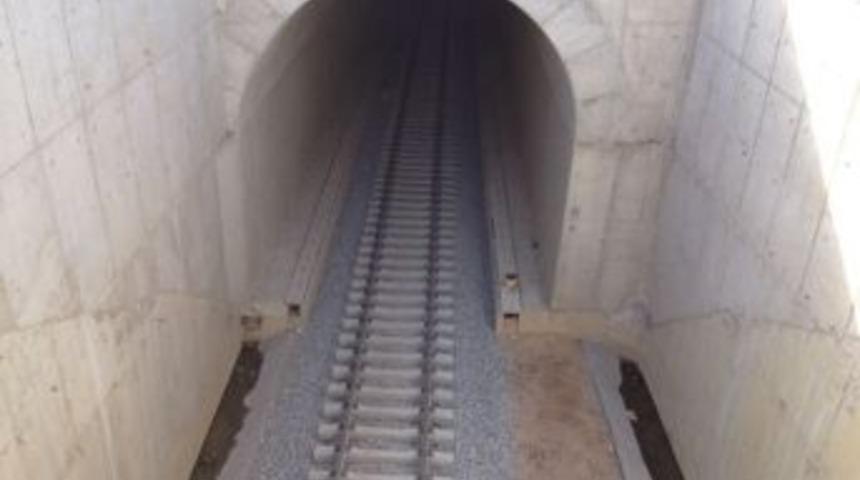 Kemalpaşa OSB Demiryolu Bağlantı Hattı Tamamlanıyor