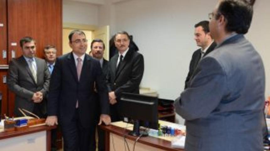 Vali Toprak, Tarım İl M&uuml;d&uuml;rl&uuml;ğ&uuml;'n&uuml; Ziyaret Etti