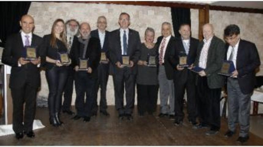 Fikir &Ouml;zg&uuml;rl&uuml;ğ&uuml; &Ouml;d&uuml;l&uuml; Atilla Sertel'in