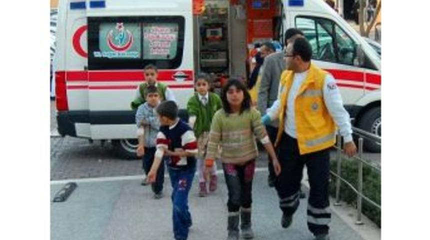 17 Öğrenci İçtikleri İçeceklerden Zehirlendi