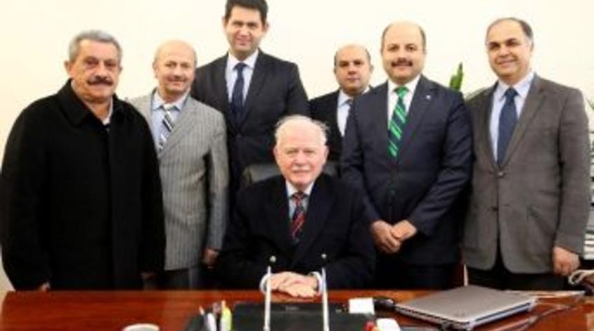 Osmanlı Şehzadesi İhlas Koleji&rsquo;ni Ziyaret Etti