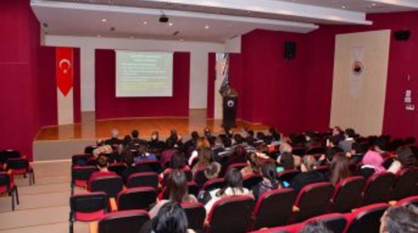 Urum&ccedil;i&rsquo;den Kaşgar&rsquo;a Doğu T&uuml;rkistan