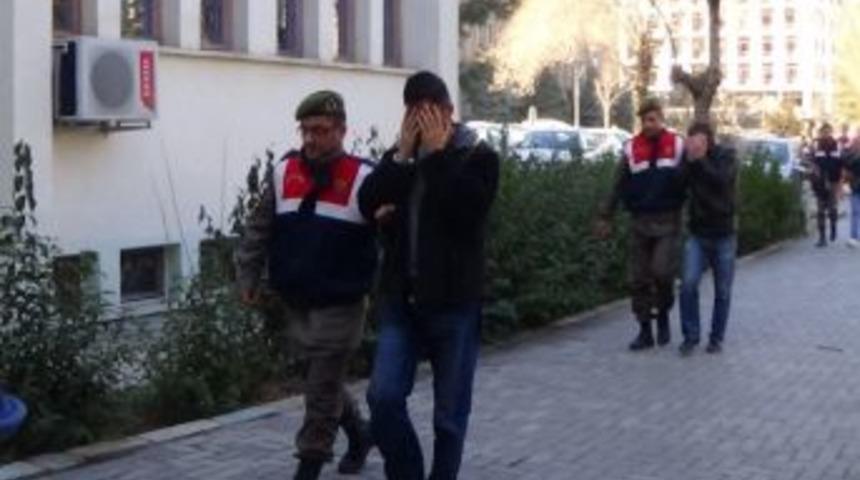 Uşak&rsquo;taki &Ccedil;ıplak Ceset Olayında 2 Kişi Tutuklandı