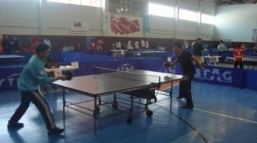 Masa Tenisine Rekor Katılım