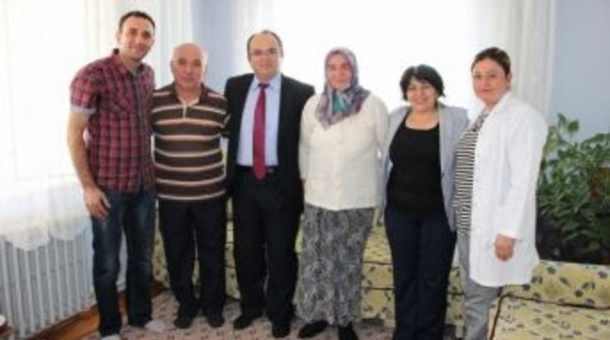 Hastane Y&ouml;neticilerinden Hastalara Evlerinde Ziyaret