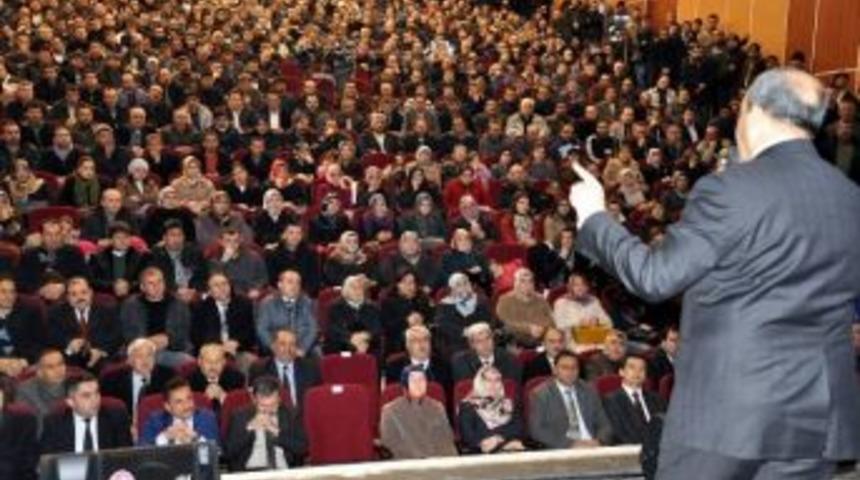 Sivas Belediye Başkanı &Uuml;rg&uuml;p, Taşeron İş&ccedil;ilere Sendika M&uuml;jdesi Verdi