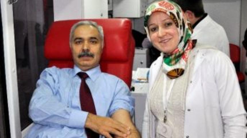 Ptt&rsquo;den G&uuml;m&uuml;şhane&rsquo;de Kan Bağışı