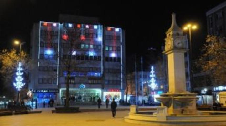 &Ccedil;orlu Yeni Yılda Işıl Işıl