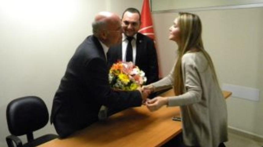 Eşkinat Gen&ccedil;lerle Buluştu