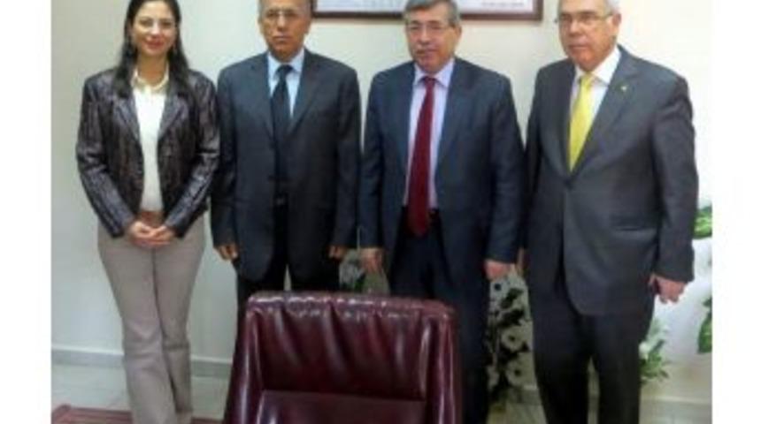 Ayso Kurum Ziyaretlerini S&uuml;rd&uuml;r&uuml;yor