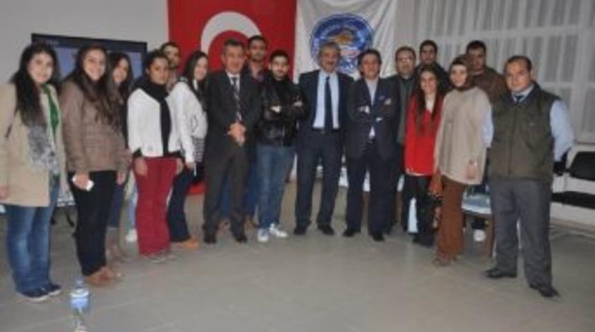 &Ouml;ğrenciler "sosyal Medyayı" Y&ouml;netmeyi &Ouml;ğrendi