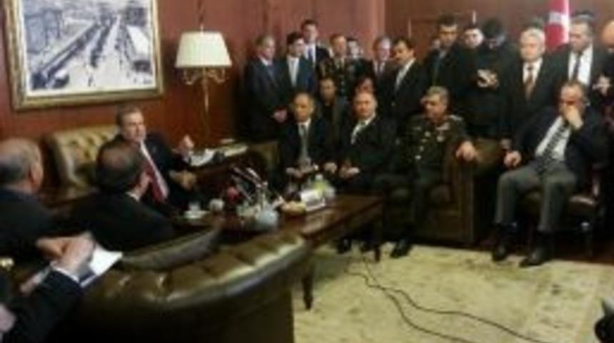 Bakan Ala&rsquo;yı Yalnız Bırakmadı