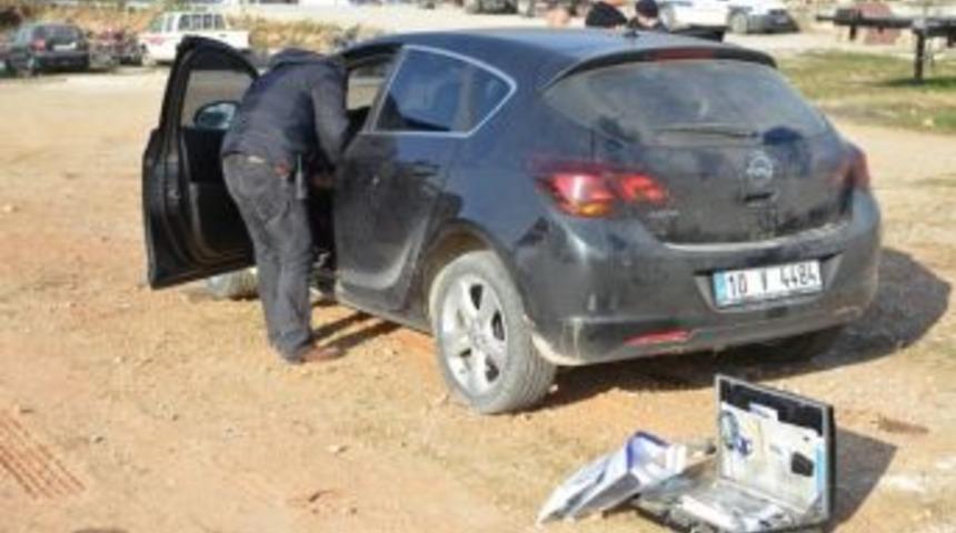 Kiralık Otomobille Mazot Hırsızlığı Yaparken Yakalandılar