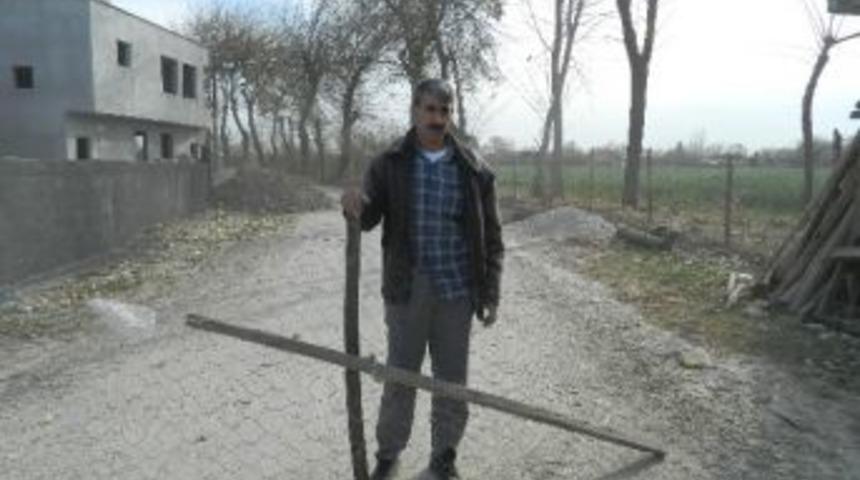 K&ouml;y Yoluna Tel &Ouml;rg&uuml; &Ccedil;ekip Ulaşıma Kapattı