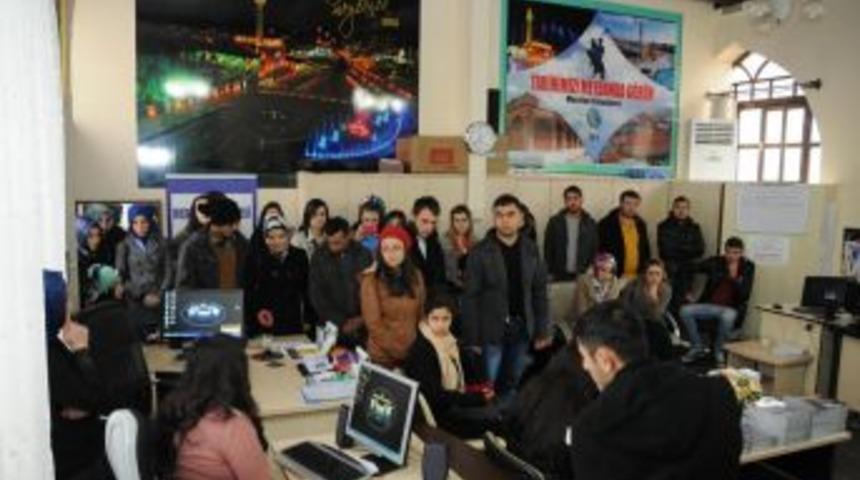 Y&uuml;ksekokul &Ouml;ğrencilerinden Belediyeye Ziyaret